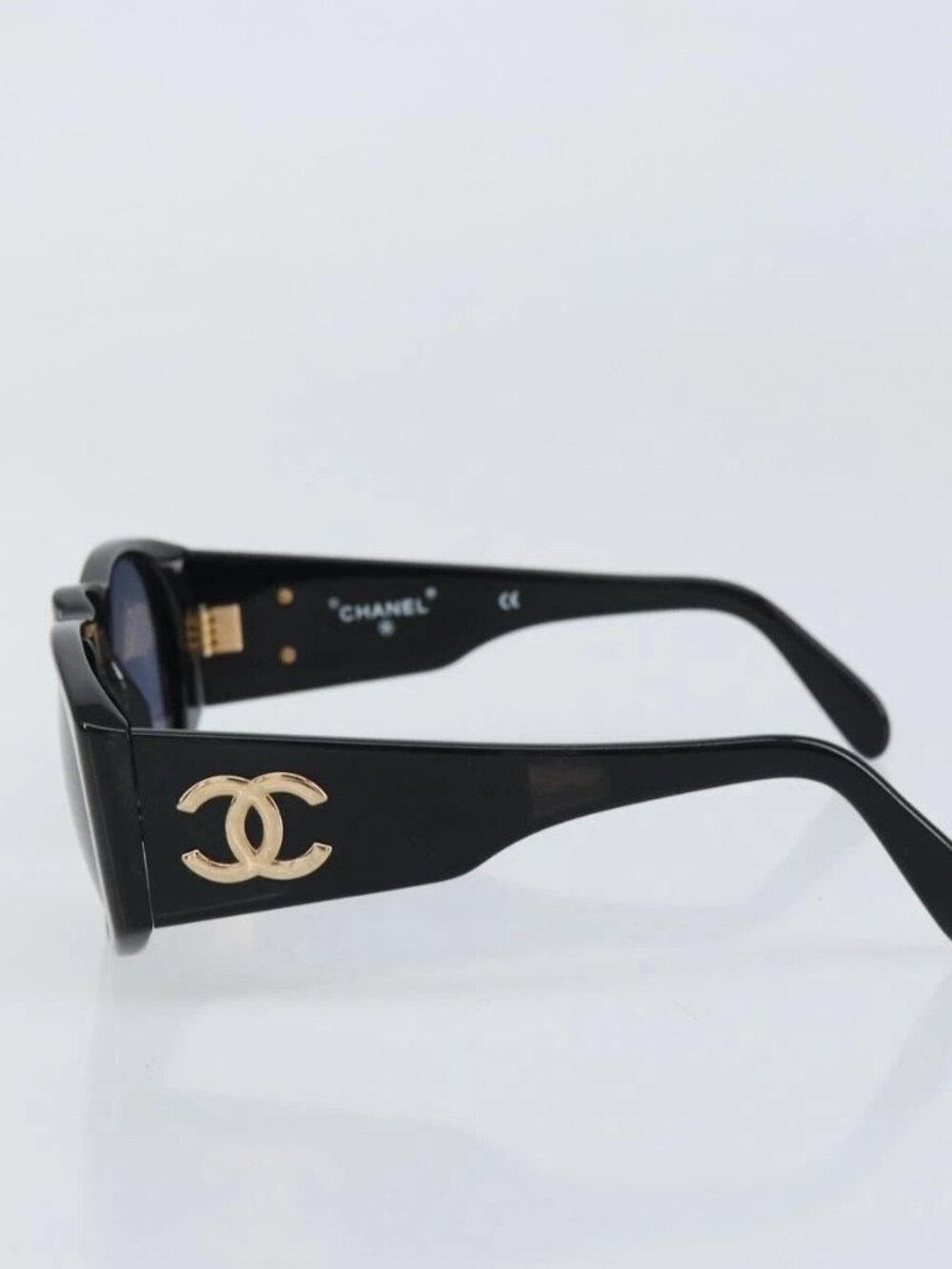 CHANEL Sunglasses plastic Black CC - Picture 4 of 11